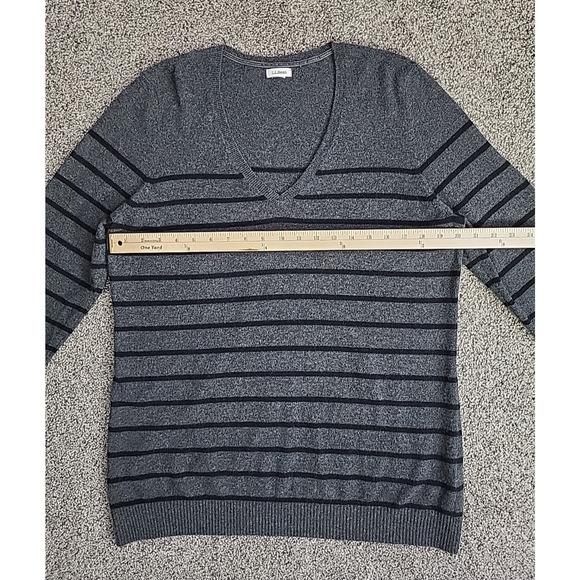 L.L.Bean 100% Cashmere V-Neck Sweater Men M Charcoal Gray Stripe Classic Office - Picture 8 of 12